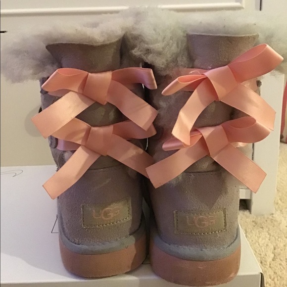 UGG boots!! - Picture 2 of 4
